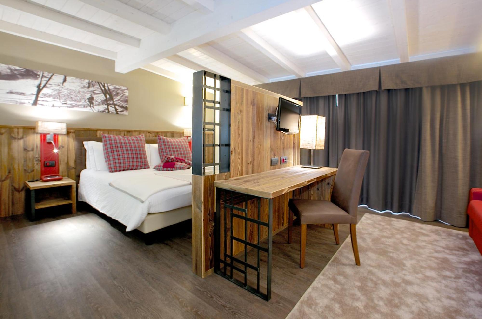 Olimpia Hotel Bormio Exteriör bild
