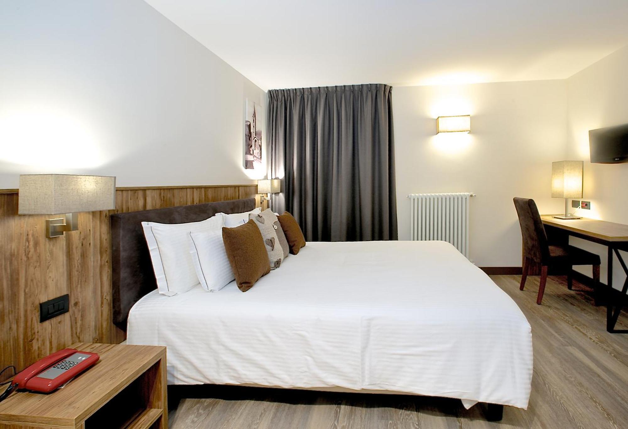 Olimpia Hotel Bormio Exteriör bild